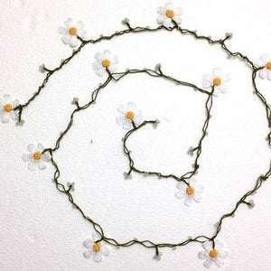 Big White Daisy Crochet beaded flower lariat necklace with Transparent Beads