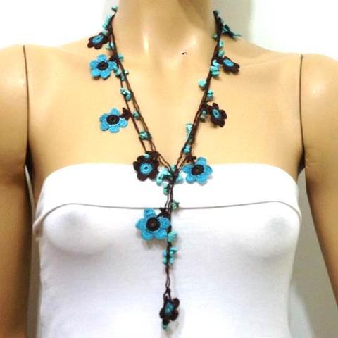 Blue and Dark Brown Daisy Crochet beaded flower lariat necklace with Blue TurquoiseStones