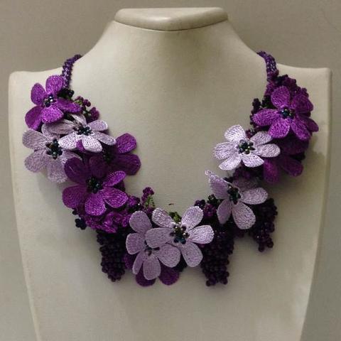 Lilac and Plum Purple Bouquet Necklace - Crochet crochet Lace Necklace