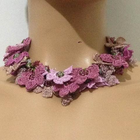 Rose Pink Bouquet Necklace - Crochet crochet Lace Necklace