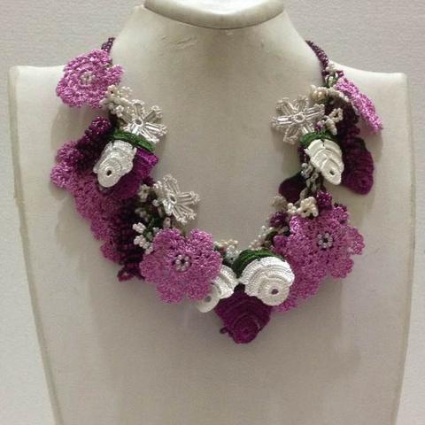 Lilac, Purple and White Bouquet Necklace - Crochet crochet Lace Necklace