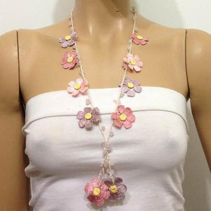 Romantic Pink Daisy Tied Necklace with Pink Quartz Stones